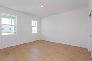 780 Sunshower Dr, Lady Lake, FL 32159 - Photo 3