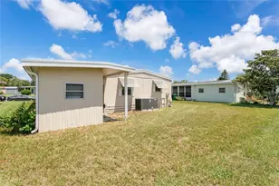 1207 Apache Cir, Tavares, FL 32778 - Photo 25