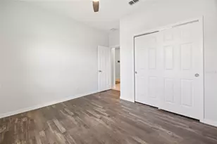 37030 Lake Overlook Dr, Grand Island, FL 32735 - Photo 5