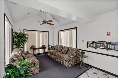 131 W Main Street, Tavares, FL 32778 - Photo 5