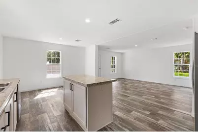 2890 Cr 426E, Lake Panasoffkee, FL 33538 - Photo 17