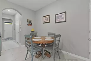 5347 Pinecone Ct, Wildwood, FL 34785 - Photo 13