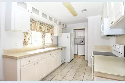 11642 Martell Court, Leesburg, FL 34788 - Photo 9