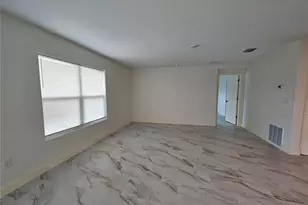 1640 Strathmore Cir, Mount Dora, FL 32757 - Photo 5