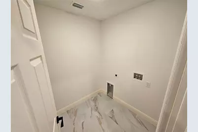 1640 Strathmore Circle, Mount Dora, FL 32757 - Photo 3