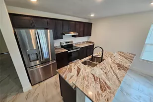 1640 Strathmore Cir, Mount Dora, FL 32757 - Photo 7