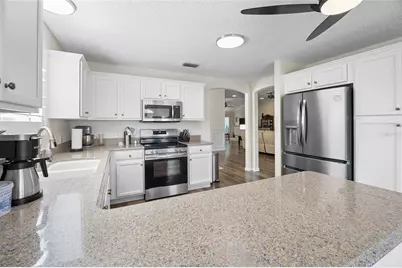 913 Soledad Way, The Villages, FL 32159 - Photo 7