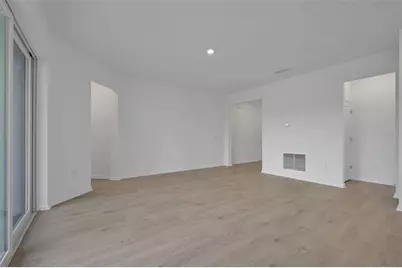 2866 Supermarine Road, Tavares, FL 32778 - Photo 23