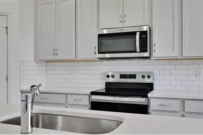 2866 Supermarine Road, Tavares, FL 32778 - Photo 9