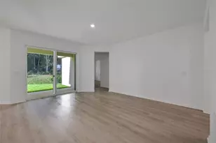 2866 Supermarine Rd, Tavares, FL 32778 - Photo 5