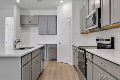 2866 Supermarine Road, Tavares, FL 32778 - Photo 9