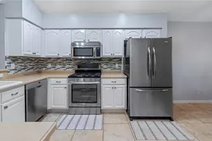 21120 Lady Marion Way, Leesburg, FL 34748 - Photo 15