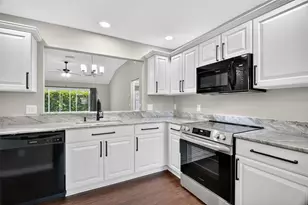 849 Yemassee Loop, The Villages, FL 32162 - Photo 15