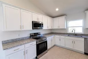 89 W Central Ave, Webster, FL 33597 - Photo 7