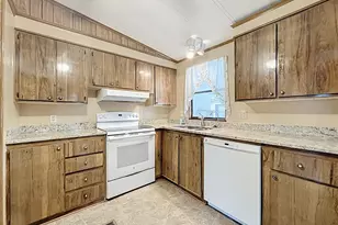 1440 Nassau Cir, Tavares, FL 32778 - Photo 17