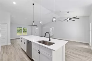 595 E Byrd Loop, Dunnellon, FL 34434 - Photo 19