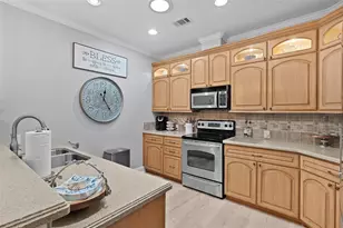 13 Big Oak Ln, Wildwood, FL 34785 - Photo 11