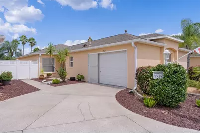 1537 Barnwell Place, The Villages, FL 32162 - Photo 3