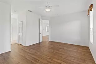 5789 Bounty Cir, Tavares, FL 32778 - Photo 25