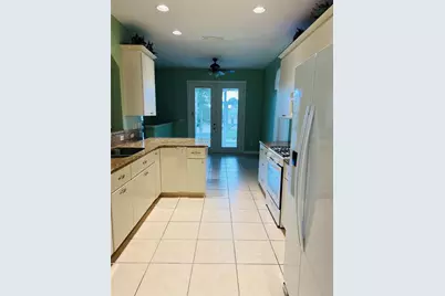 5446 Sea Leopard Street, Tavares, FL 32778 - Photo 9