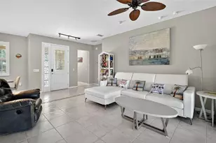 26712 Augusta Springs Cir, Leesburg, FL 34748 - Photo 5