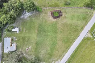 510 Phillips Ln, Wildwood, FL 34785 - Photo 9