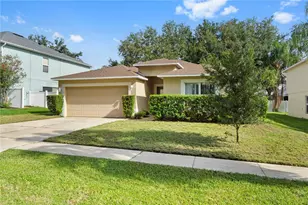 2339 Foxtree Rd, Tavares, FL 32778 - Photo 3