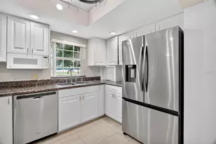 33901 E Lake Joanna Dr, Eustis, FL 32736 - Photo 17