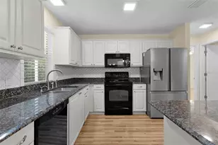 1003 Del Mar Dr, Lady Lake, FL 32159 - Photo 11