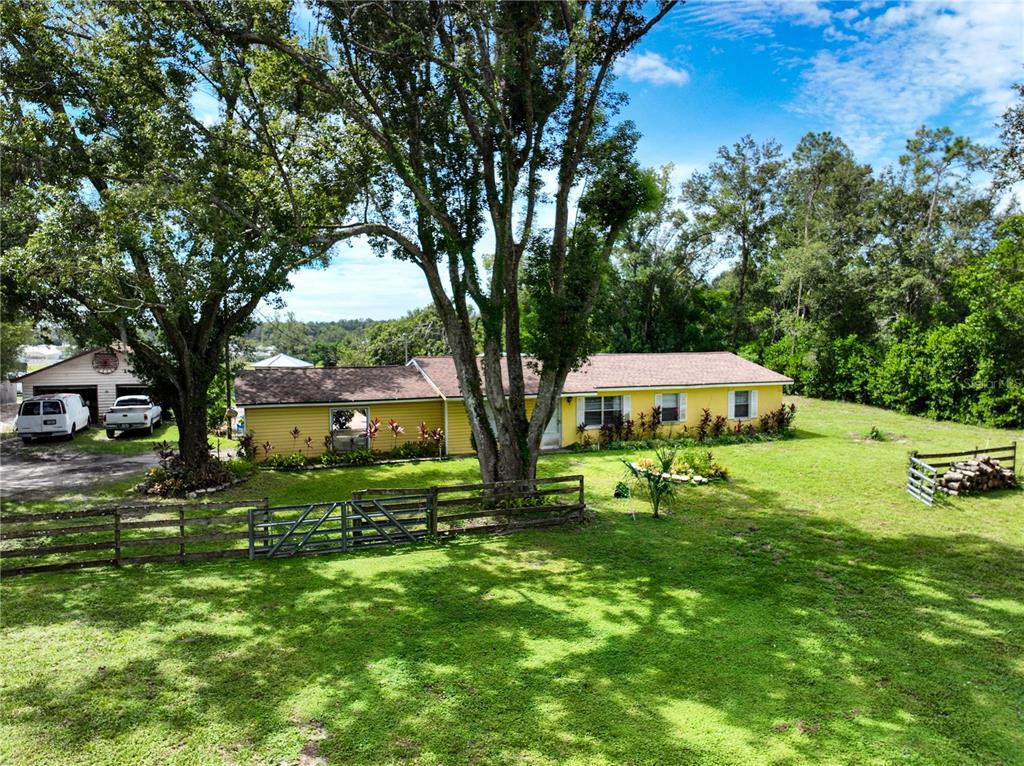 4716 W Kelly Park Rd - 4716 W Kelly Park Rd, Apopka, FL 32712 Luxury Property | Jose Angel Pina