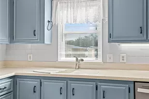 1208 Tarpon Ln, The Villages, FL 32159 - Photo 5