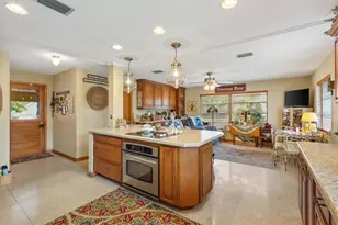 907 N Shore Dr, Leesburg, FL 34748 - Photo 17