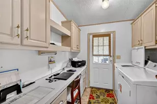 3310 Manatee Rd, Tavares, FL 32778 - Photo 15