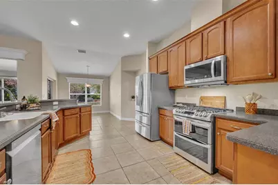 8923 Bridgeport Bay Circle, Mount Dora, FL 32757 - Photo 17