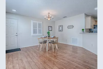 17235 SE 93rd Demoss Court, The Villages, FL 32162 - Photo 11