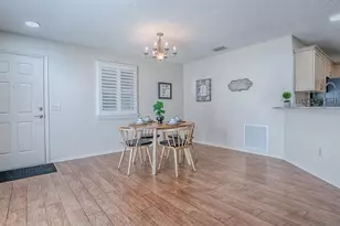 17235 SE 93rd Demoss Ct, The Villages, FL 32162 - Photo 11