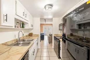 4611 Lighthouse Cir, Orlando, FL 32808 - Photo 7