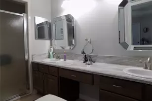 1563 Grove Ct, Tavares, FL 32778 - Photo 11