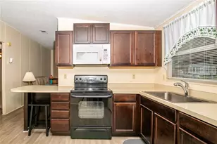 4006 N Citrus Cir, Zellwood, FL 32798 - Photo 13