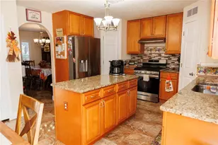 1108 Chateau Cir, Minneola, FL 34715 - Photo 9