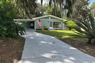 102 E Pendleton Ave, Eustis, FL 32726 - Photo 3