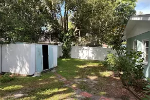 102 E Pendleton Ave, Eustis, FL 32726 - Photo 29