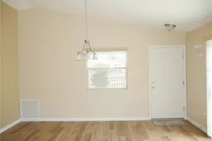 1390 Viola Ct, The Villages, FL 32163 - Photo 17