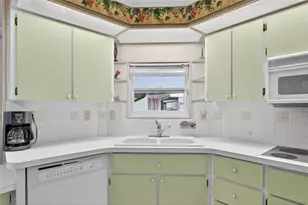 1004 Todd Way, Tavares, FL 32778 - Photo 21