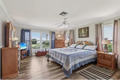 16037 E Shirley Shores Road, Tavares, FL 32778 - Photo 25