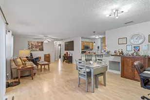 1717 Campos Dr, The Villages, FL 32162 - Photo 5