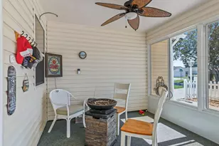 1717 Campos Dr, The Villages, FL 32162 - Photo 3