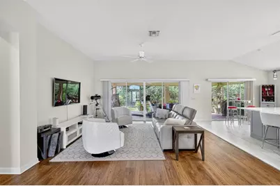 10063 Lake Miona Way, Oxford, FL 34484 - Photo 9