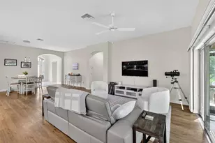 10063 Lake Miona Way, Oxford, FL 34484 - Photo 25