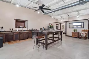 7086 Number 2 Rd, Howey in the Hills, FL 34737 - Photo 11